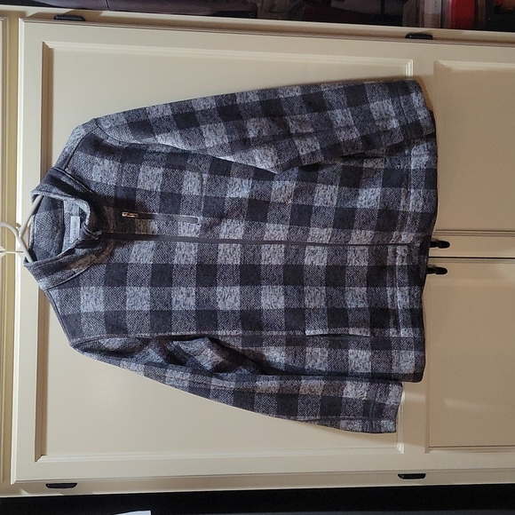 EUC Calvin Klein fleece plaid coat - Picture 1 of 9